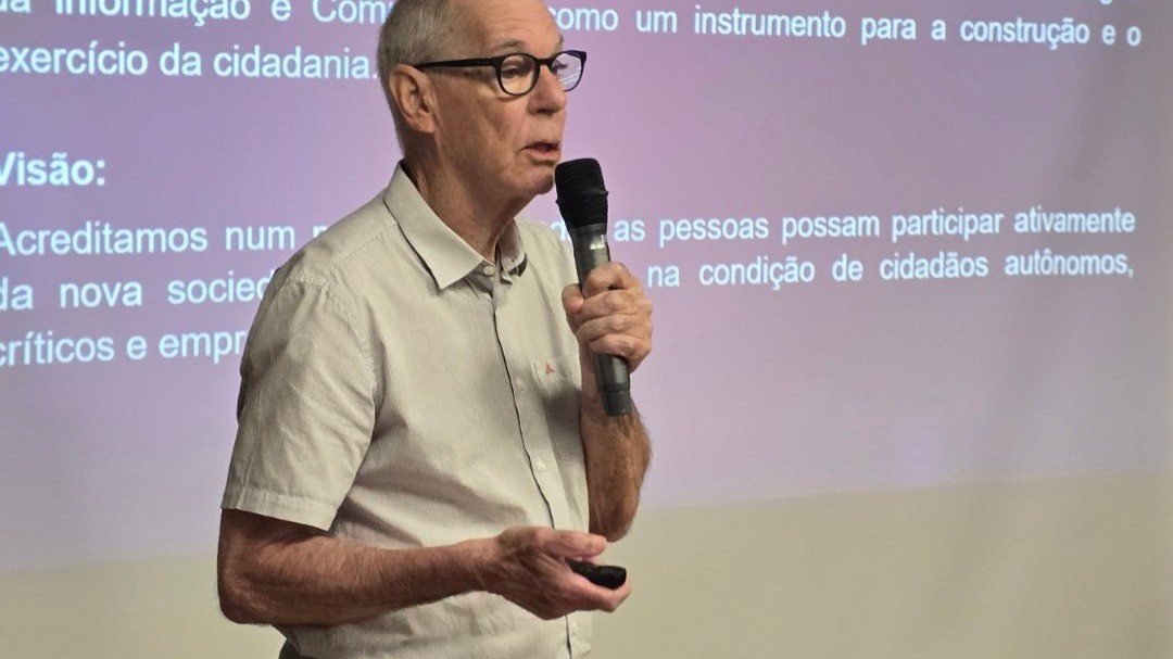 25 anos de inclusão digital: acompanhando as transformações da tecnologia